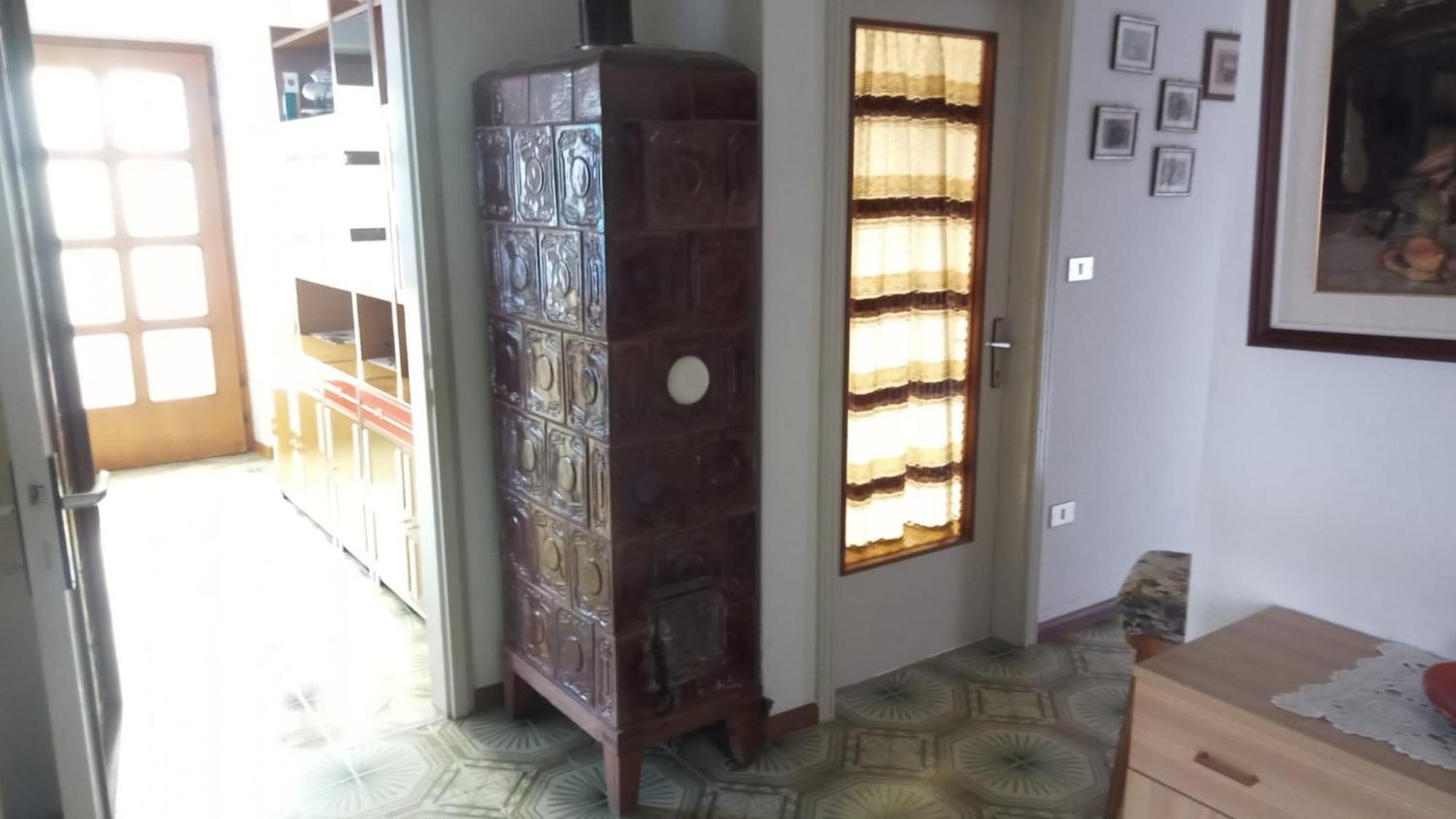 Casa Vacanze A Romeno Luaran gambar