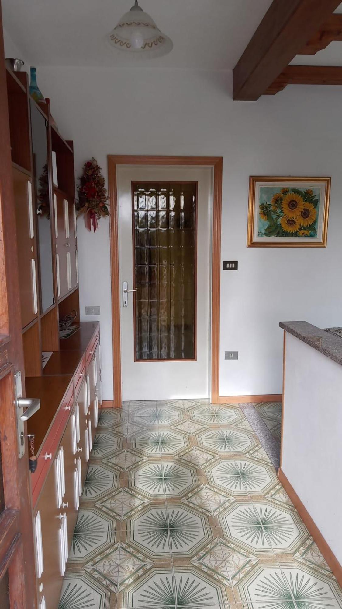 Casa Vacanze A Romeno Luaran gambar