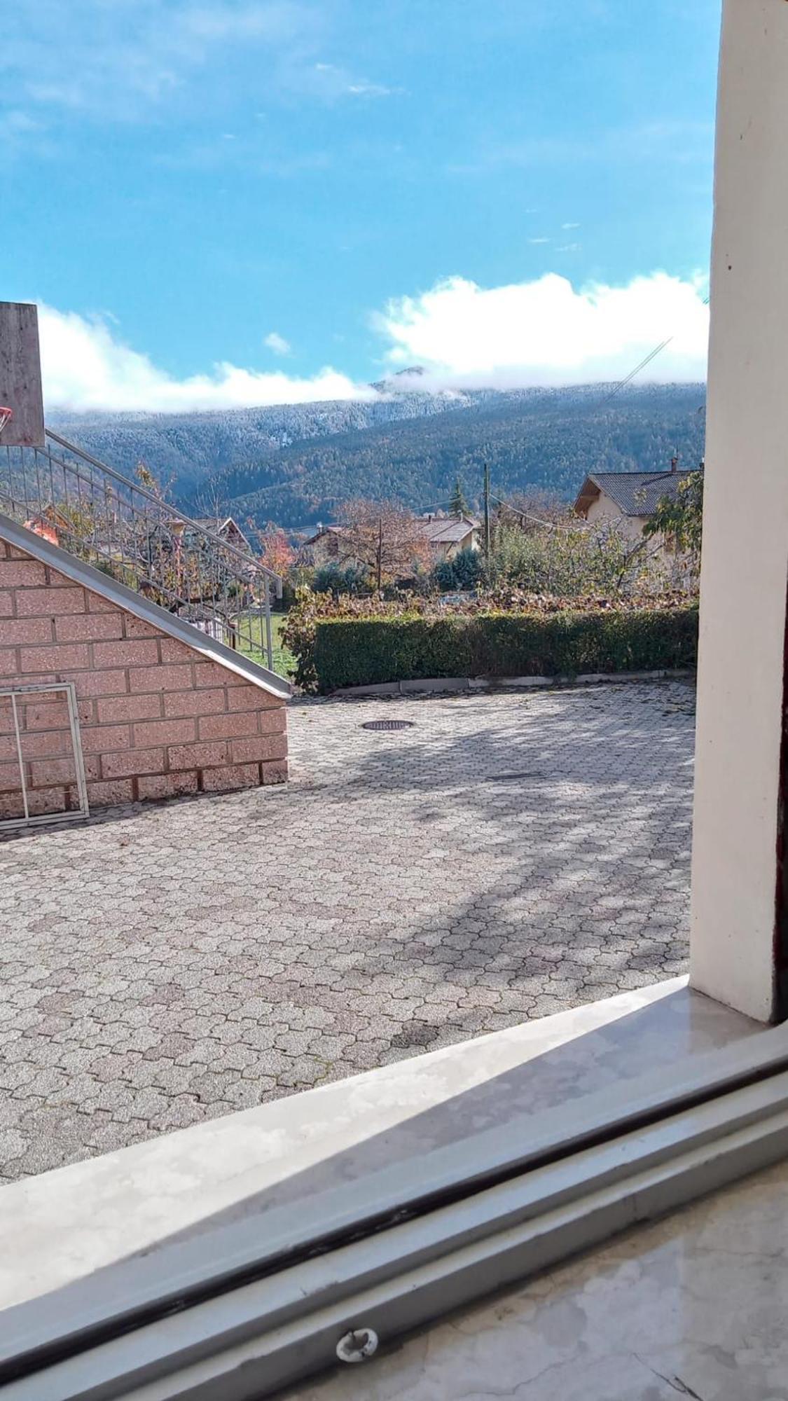 Casa Vacanze A Romeno Luaran gambar