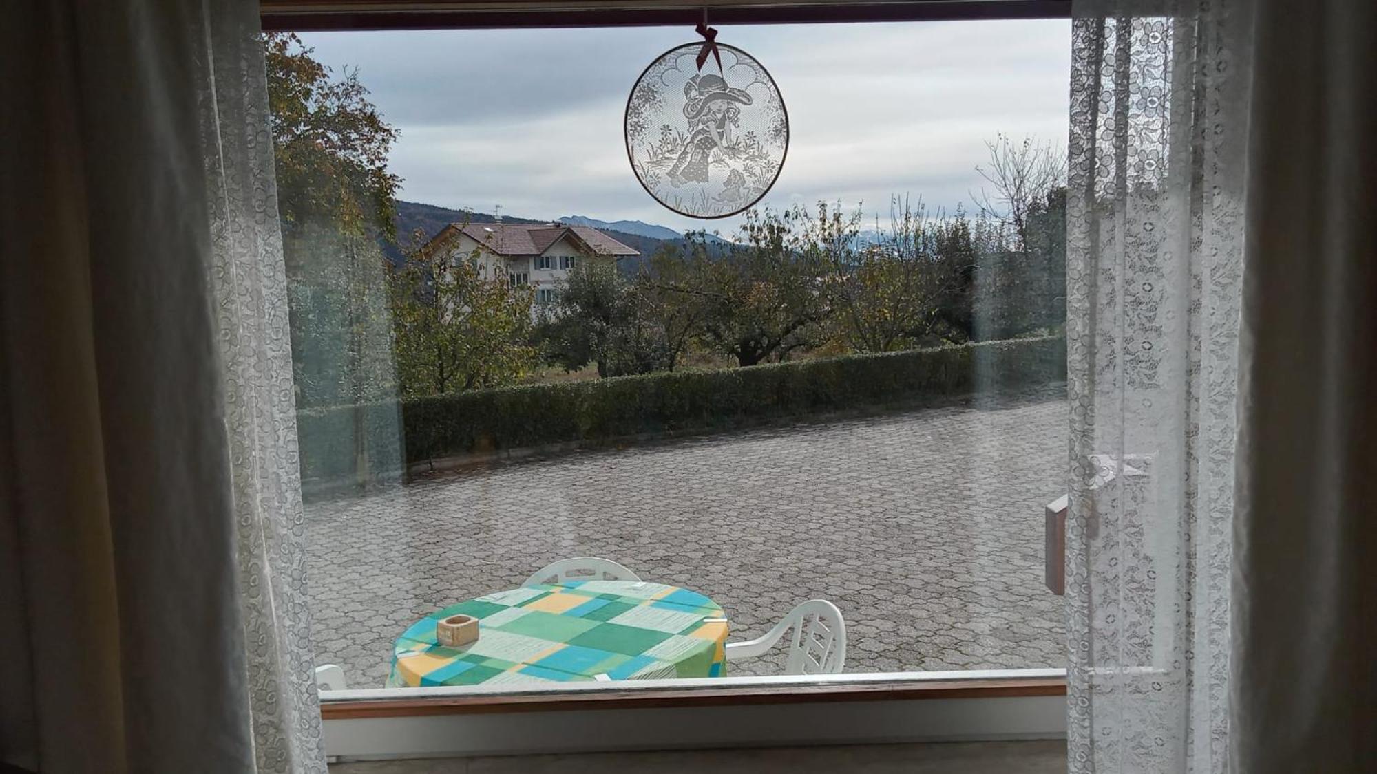 Casa Vacanze A Romeno Luaran gambar